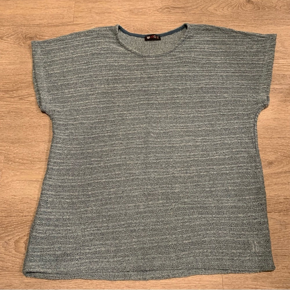 Vision USA Blue Knit Top Size M